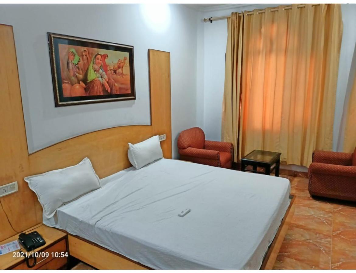 Hotel Kishore International, Amritszár Kültér fotó