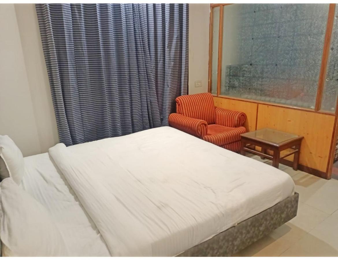 Hotel Kishore International, Amritszár Kültér fotó