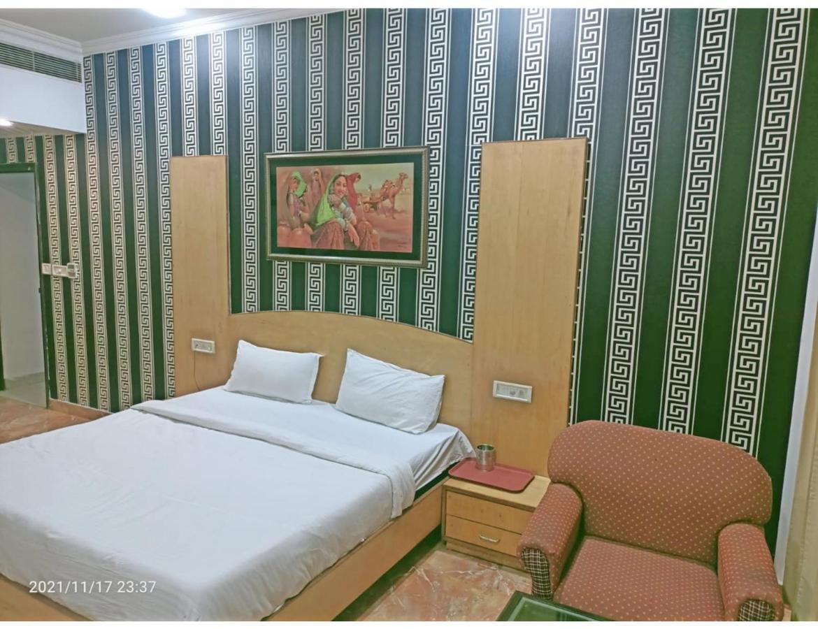 Hotel Kishore International, Amritszár Kültér fotó