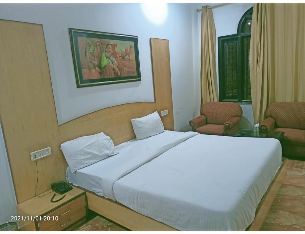 Hotel Kishore International, Amritszár Kültér fotó
